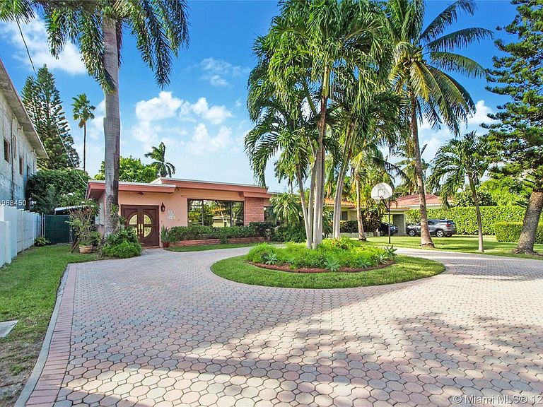 1520 NE 13th Pl Miami