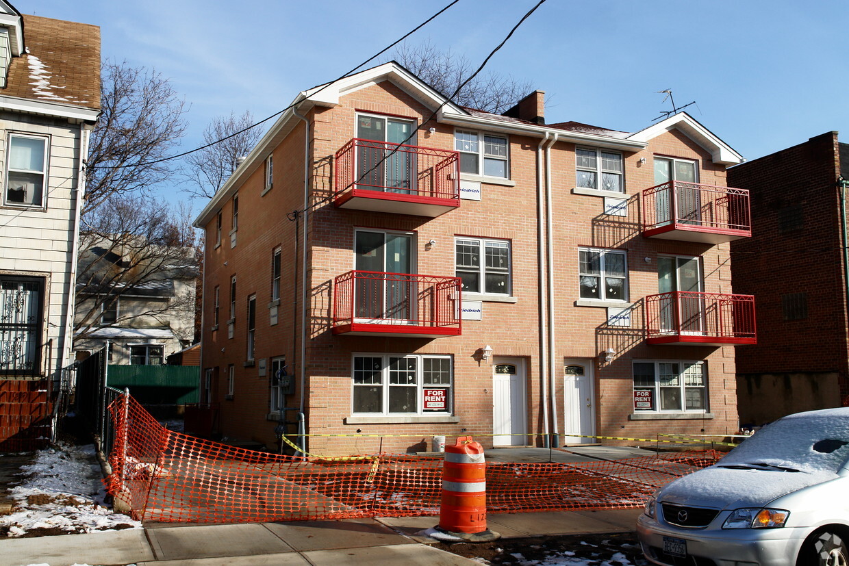 3817 149th Pl Flushing NY