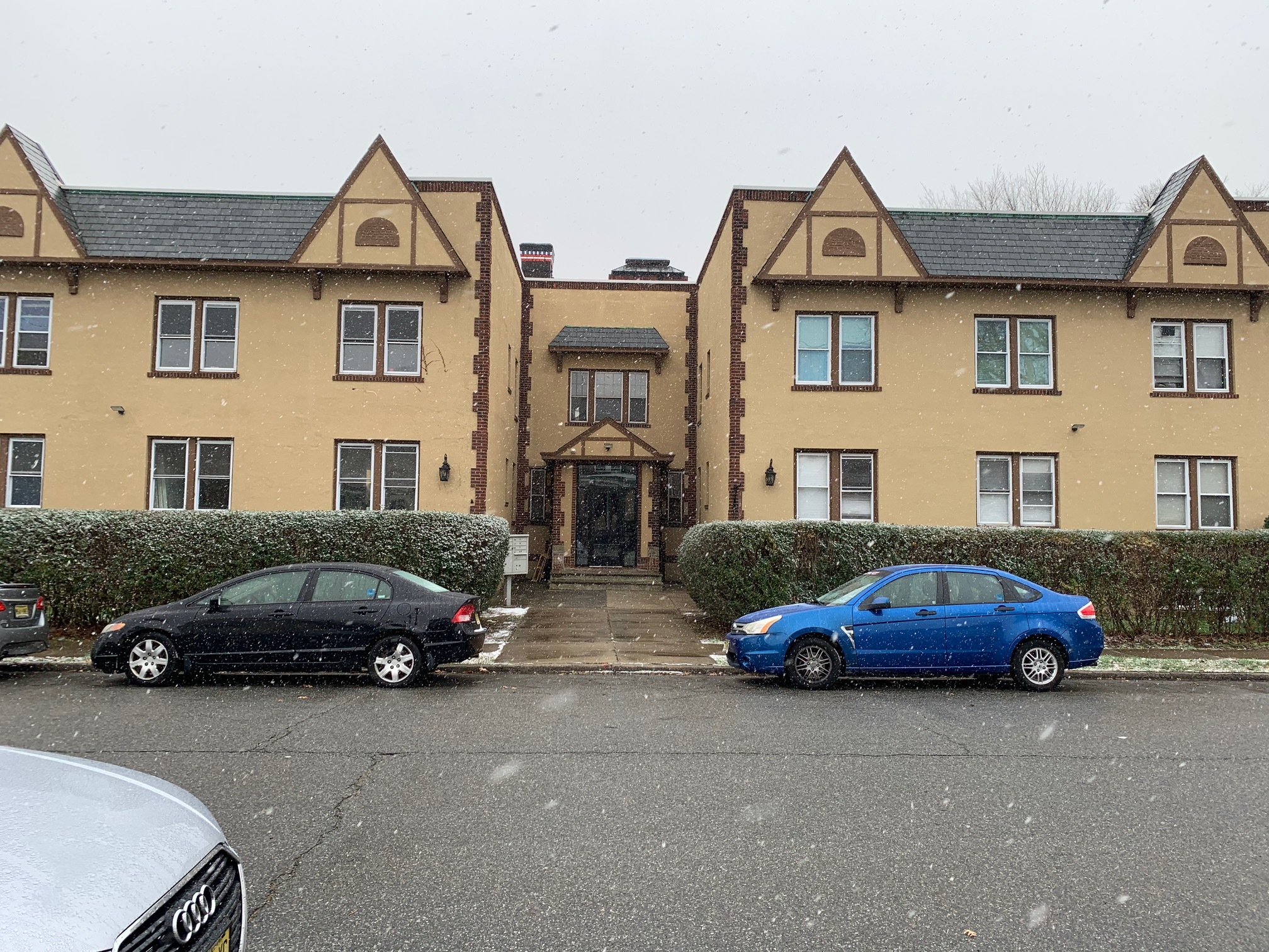 20-claire-ave-woodbridge-nj-building-photo